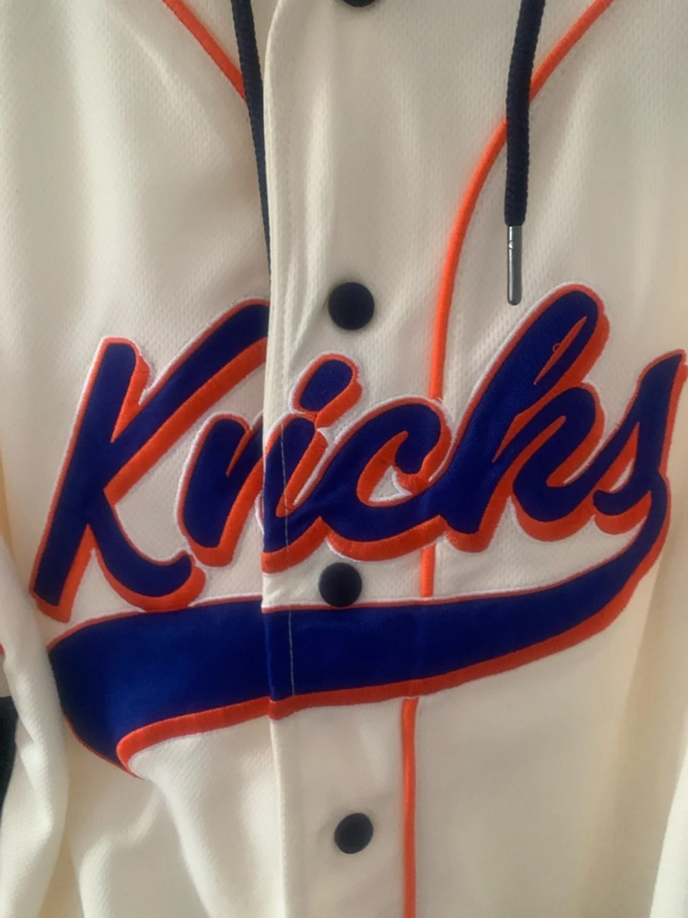 KNICKS - Picture 3 of 14